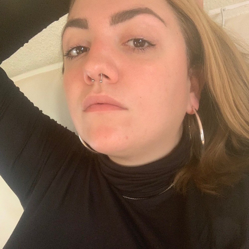 Meet your Posher, Victoria